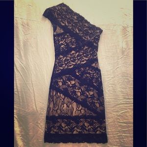 BEBE lace dress